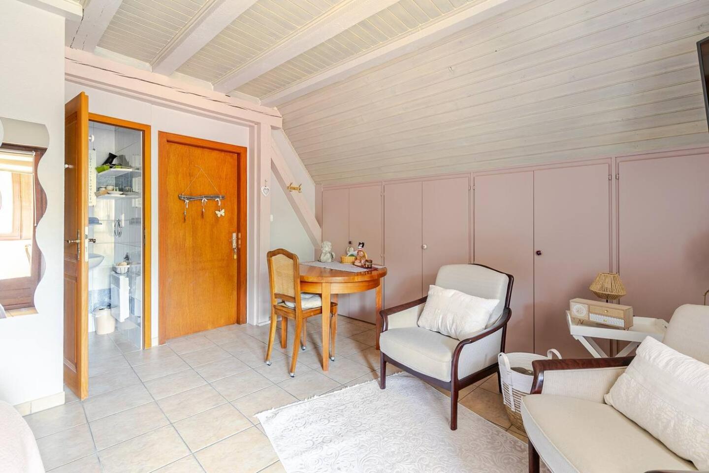 Chambre Du Vigneron - Domaine Leon Bleesz Reichsfeld Bagian luar foto